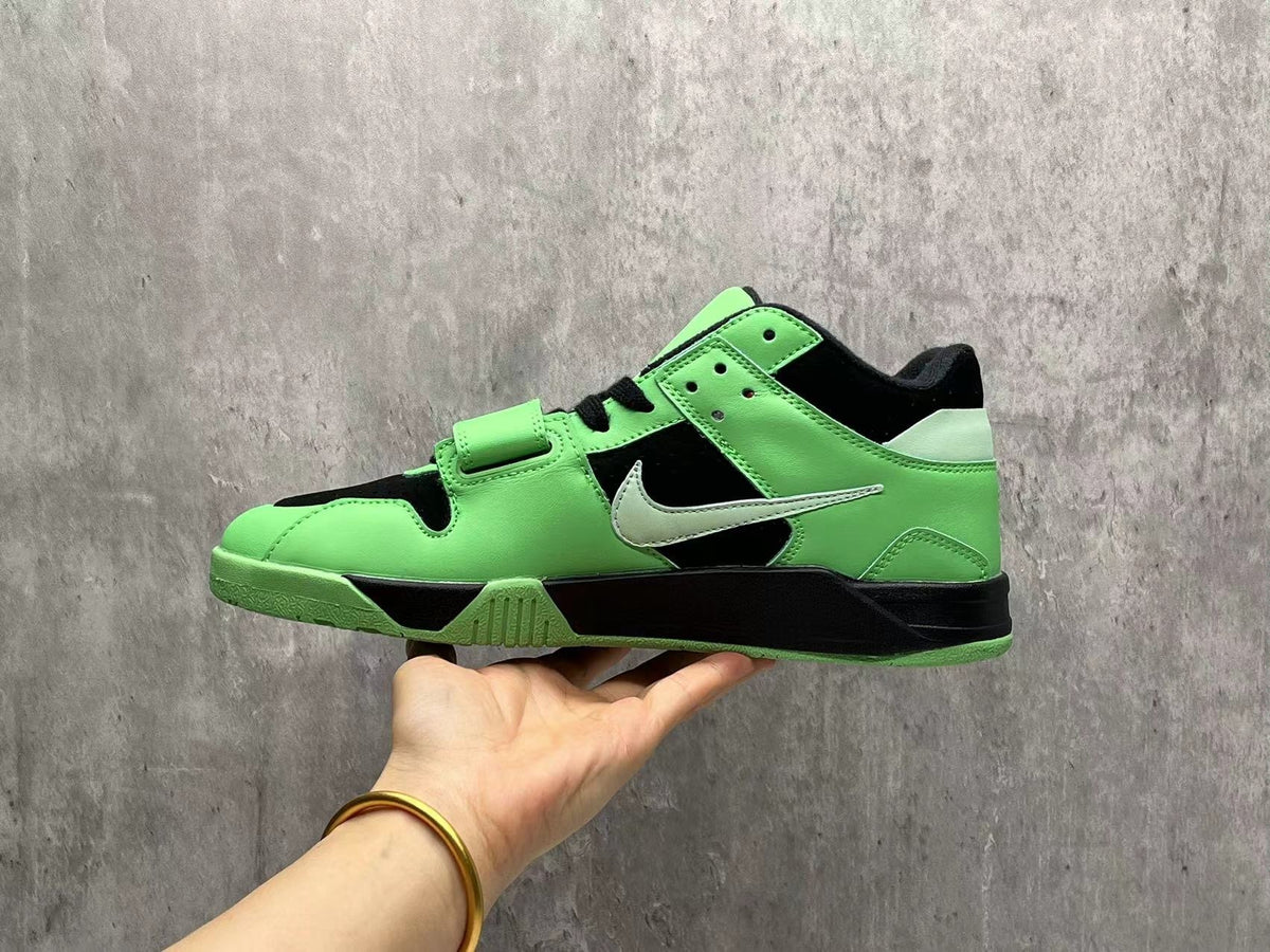 TS 'Cockroach' Sneakers - All Green