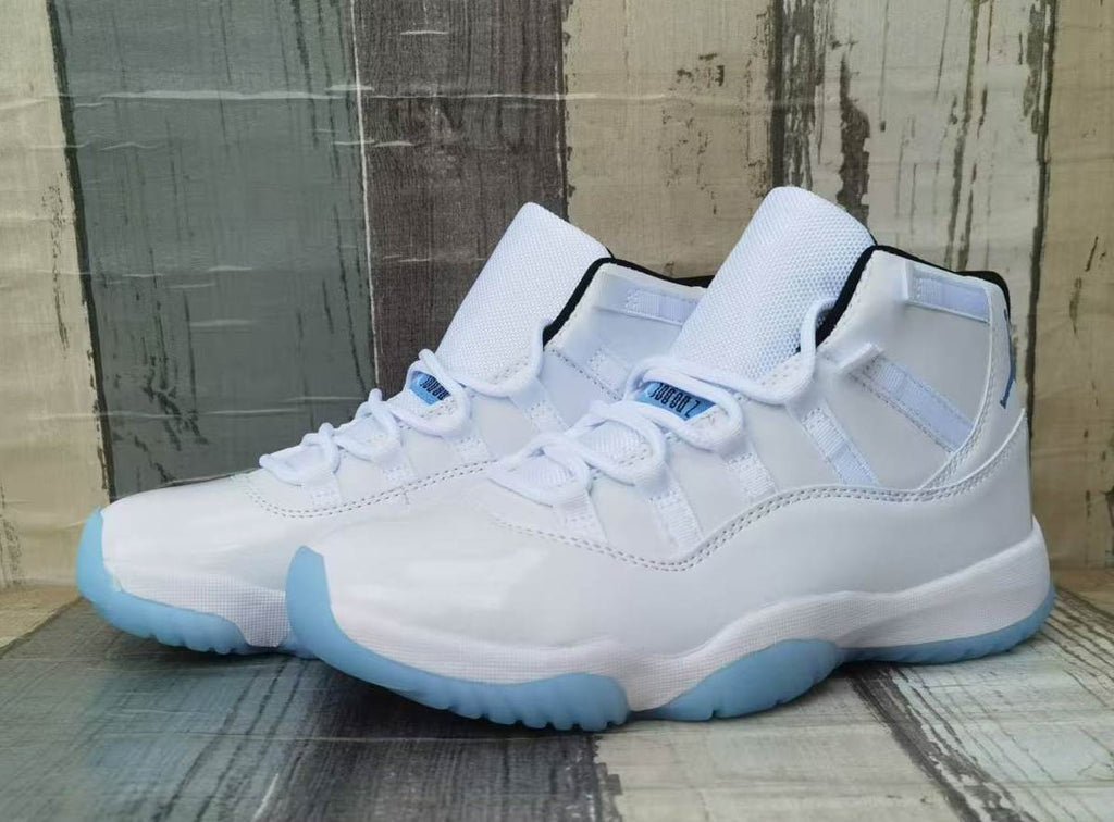 Air Jordan 11 'White Moon' Unisex Sneakers