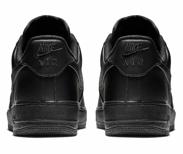 Men's Nike Air Force 1 '07 Sneakers – Triple Black (114)