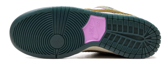 Nike SB Dunk Low Alexis Sablone 'Chameleon' | HJ3386-300