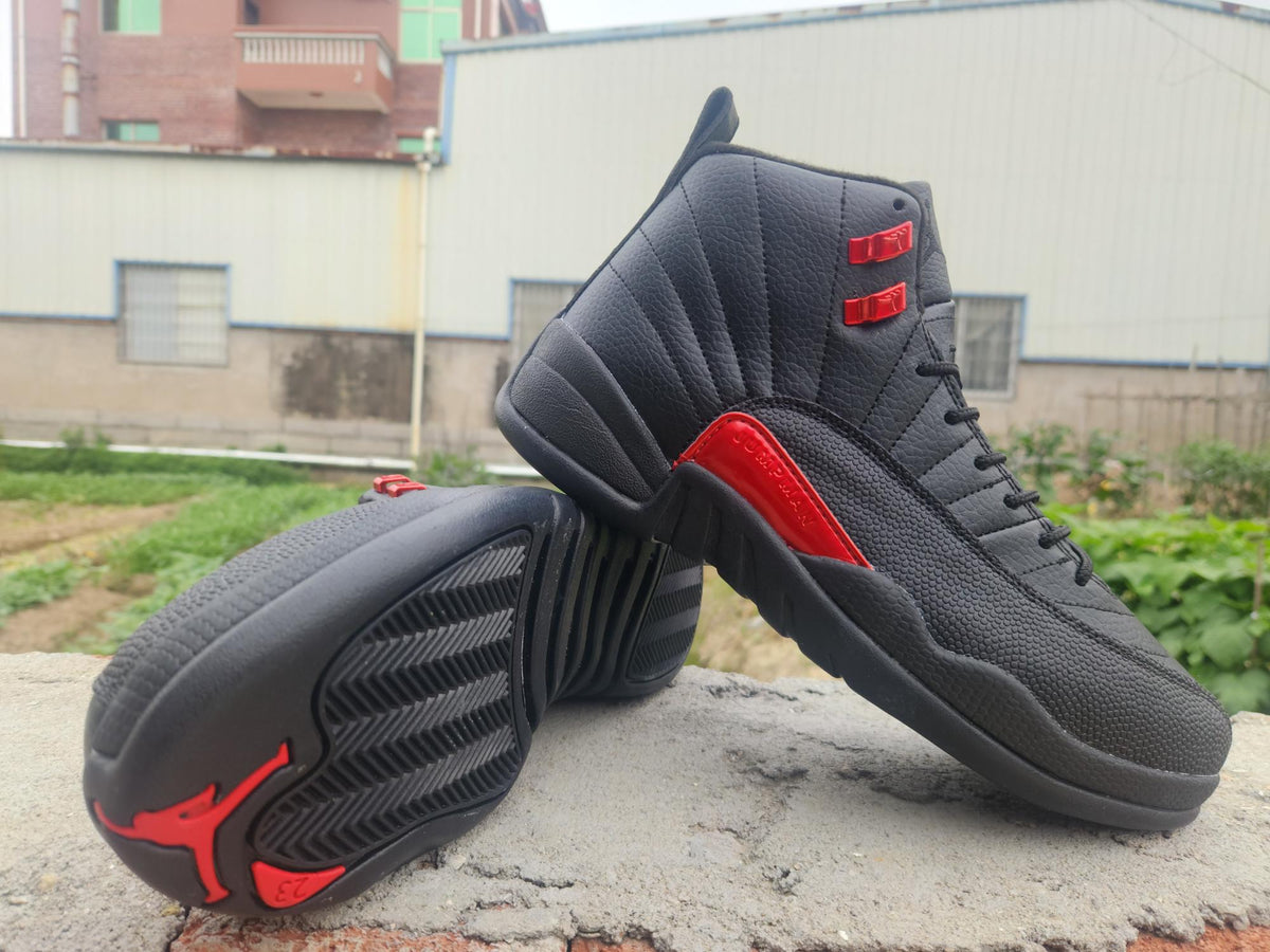 Air Jordan 12 'Bloodline' Sneakers