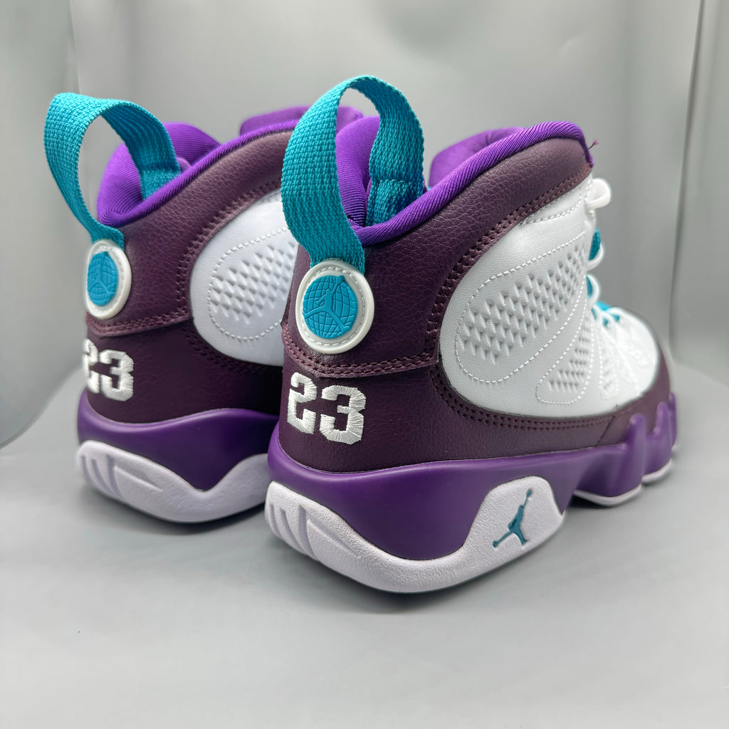 Air Jordan 9 - White / Purple Sneakers