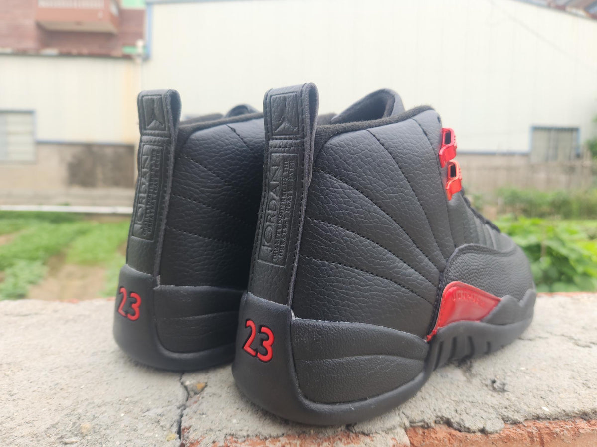 Air Jordan 12 'Bloodline' Sneakers