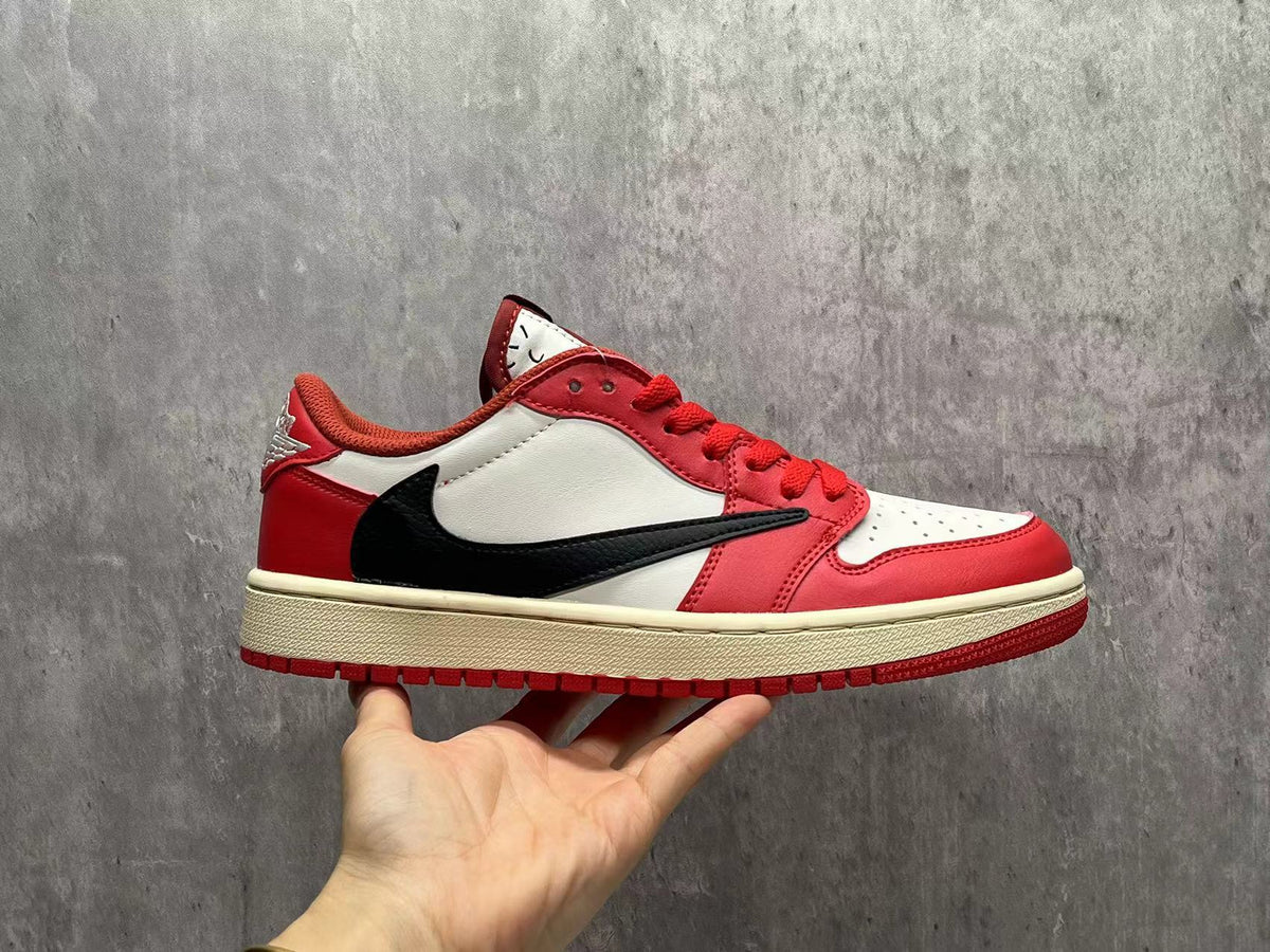 Travis Scott x Air Jordan 1 Low OG SP 'Chicago' - Reverse Swoosh