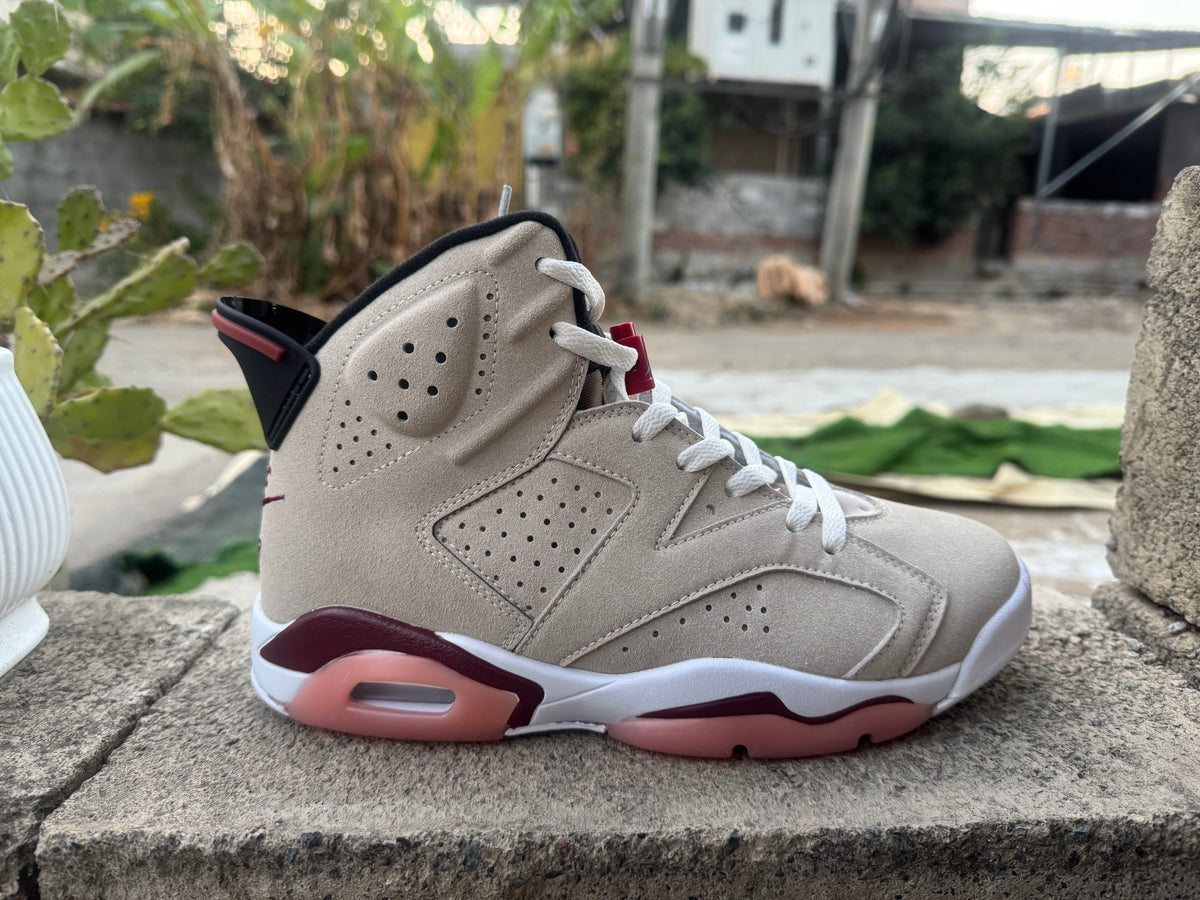 Air Jordan 6 - Cream / Brown
