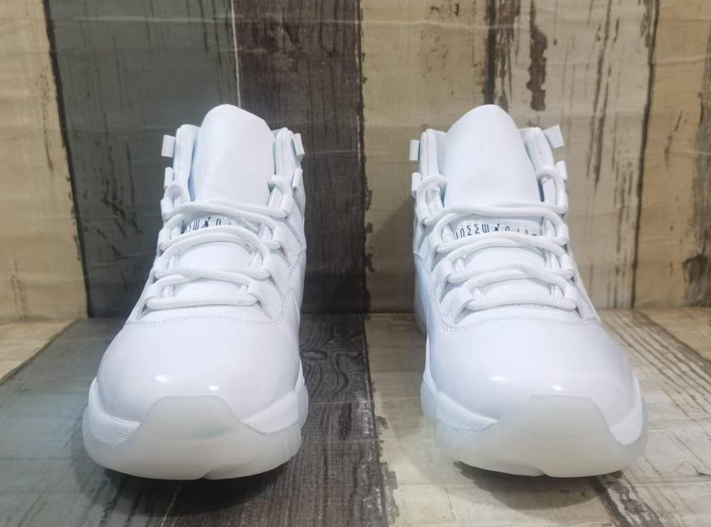 Air Jordan 11 - Cream / Black Unisex Sneakers
