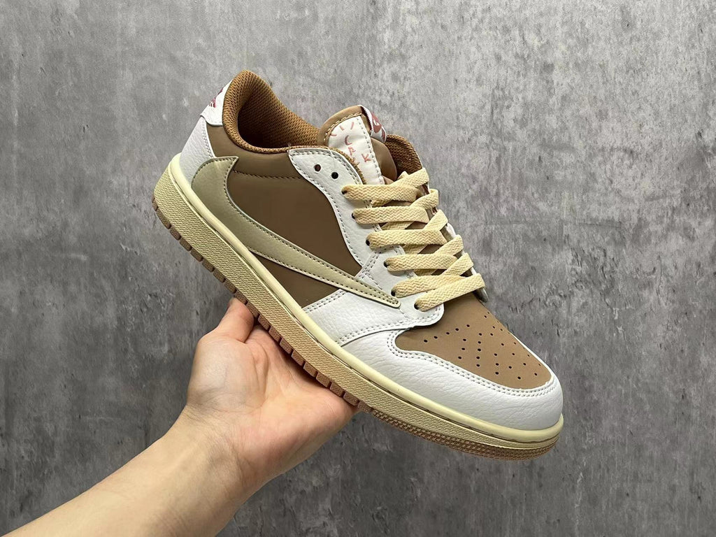 Travis Scott x Air Jordan 1 Low OG SP - Light Brown / Pink Reverse Swoosh