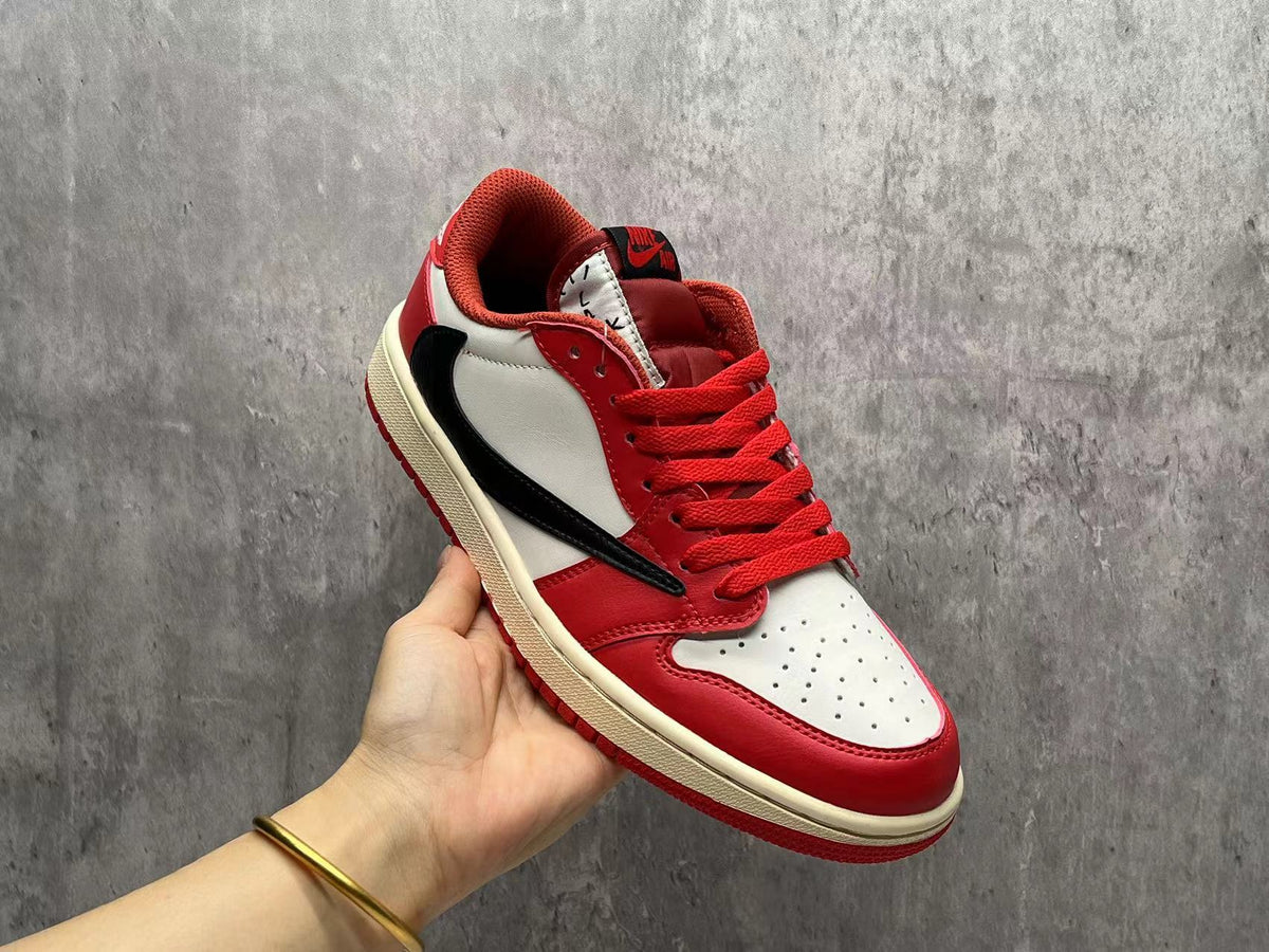 Travis Scott x Air Jordan 1 Low OG SP 'Chicago' - Reverse Swoosh