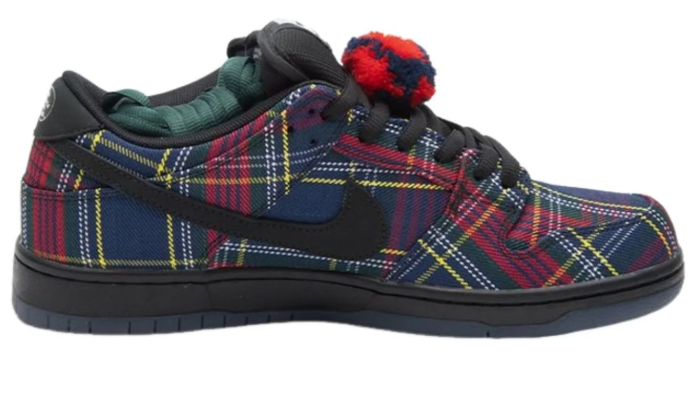 Nike SB Dunk Low x Nardwuar 'Tartan' | II1493-600
