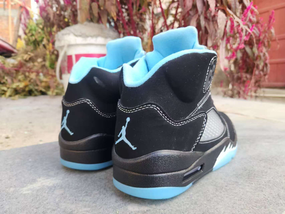 Air Jordan 5 - Black / University Blue