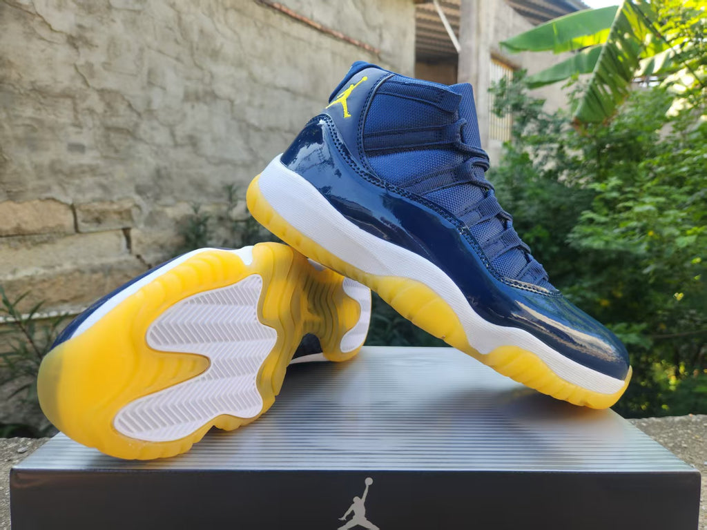 Air Jordan 11 - Dark Blue / Yellow
